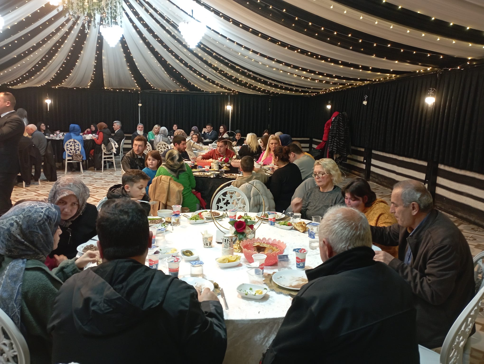 MHP KAÇEP Özel bireylerle iftarda bir araya geldi