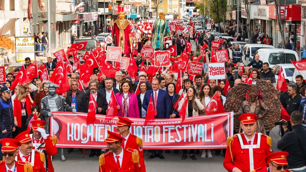 Kocatepe Tiyatro Festivali bir ilk