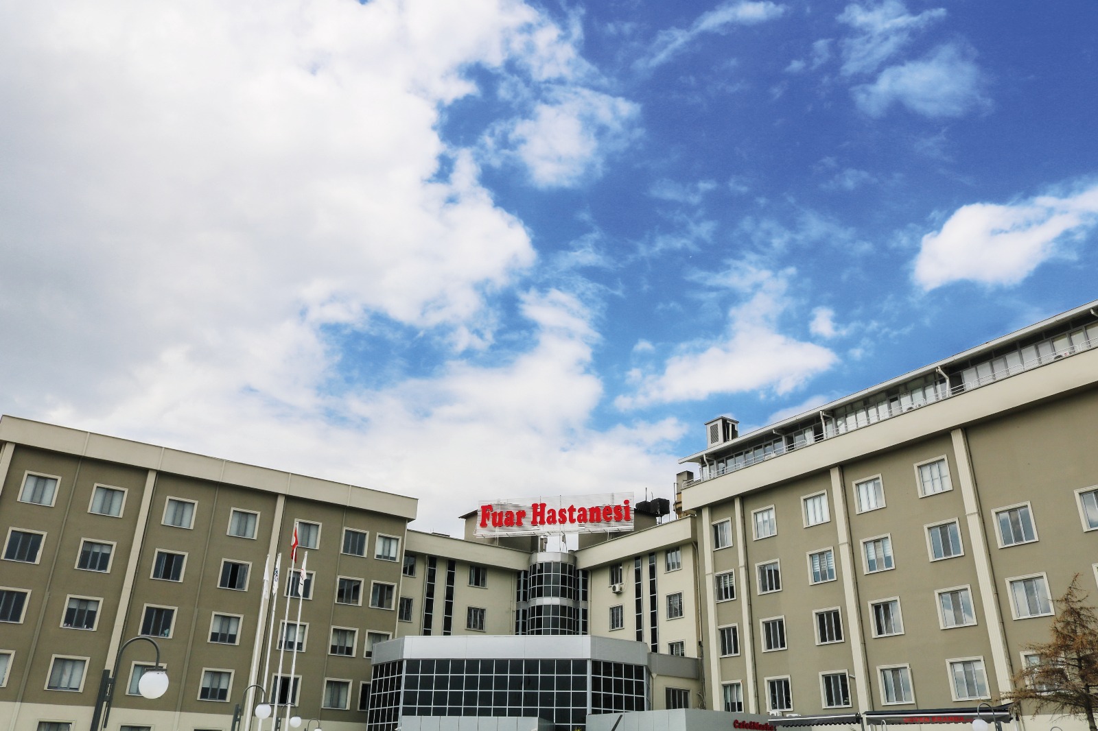 Fuar hastanesi 1 Mayıs Perşembe günü de hizmet verecek