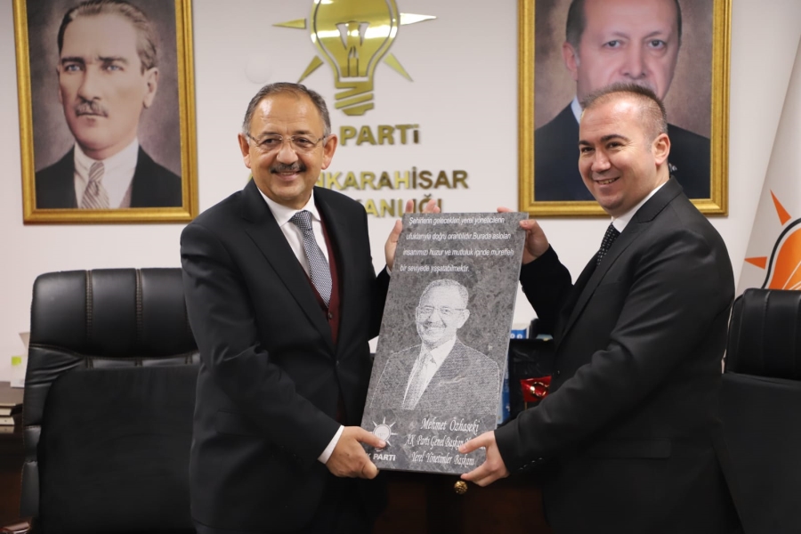 Ak parti bu ülkeyi vesayetten kurtarmış bir partidir