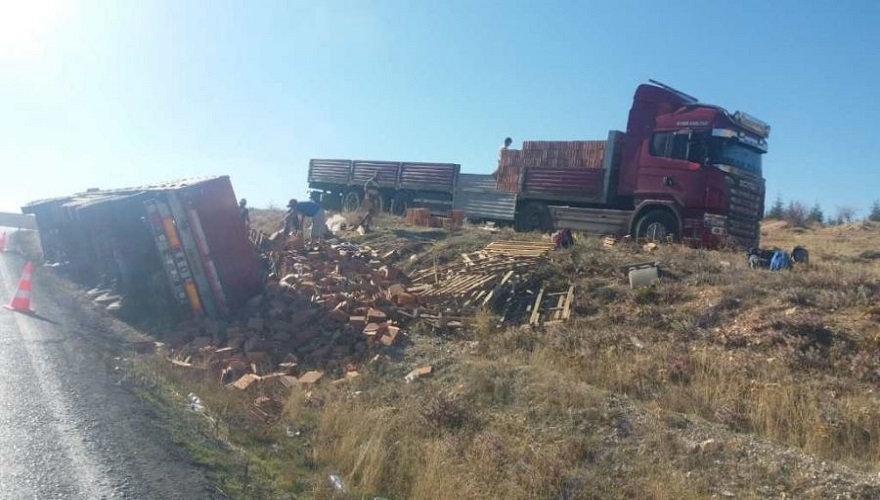 Sisli hava kazayı beraberinde getirdi