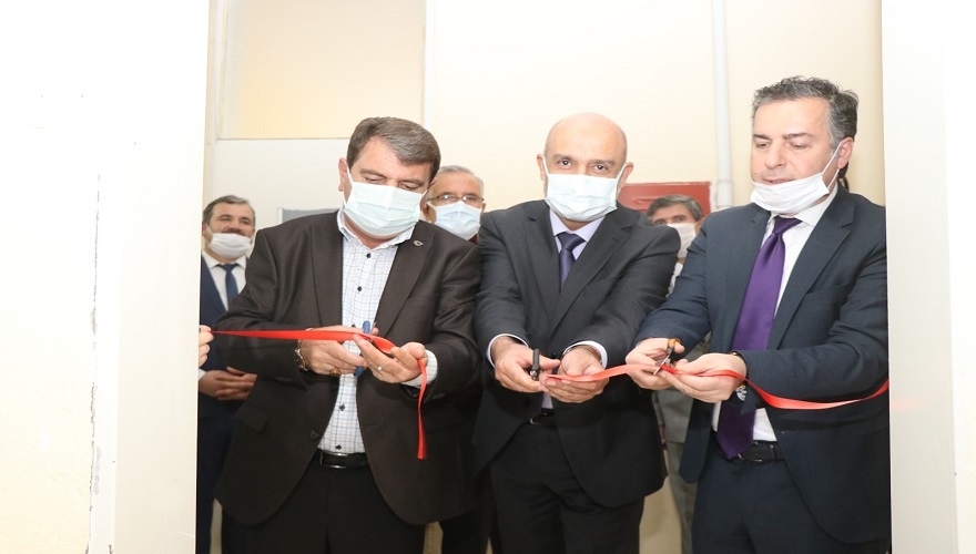 Dinar'da bilgisayar laboratuvarı açıldı