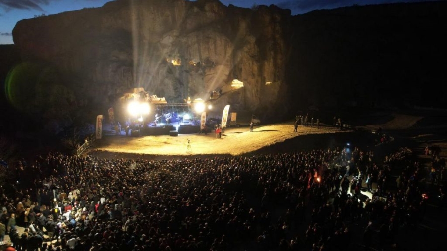 Gece yolcuları Figya'da 
