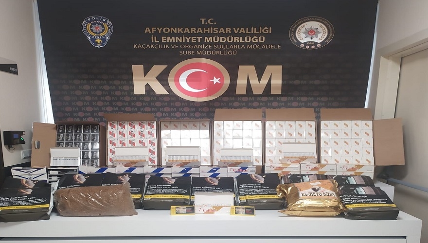 Bandrolsüz tütün ve kaçak makaron ele geçirildi