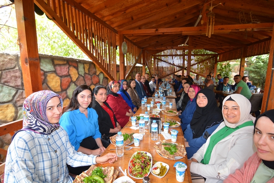 Başkan dr. Mustafa çöl müdürlükleriyle buluşmaya devam ediyor