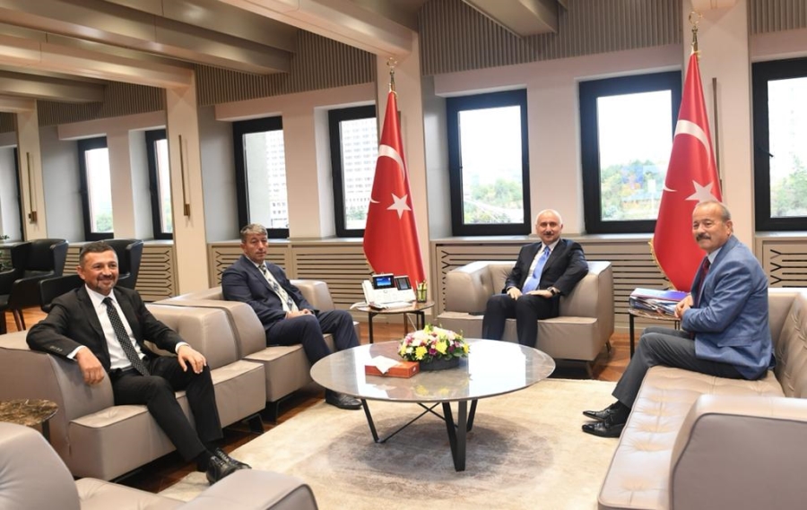 Taytak Bakan Karaismailoğlunu ziyaret etti