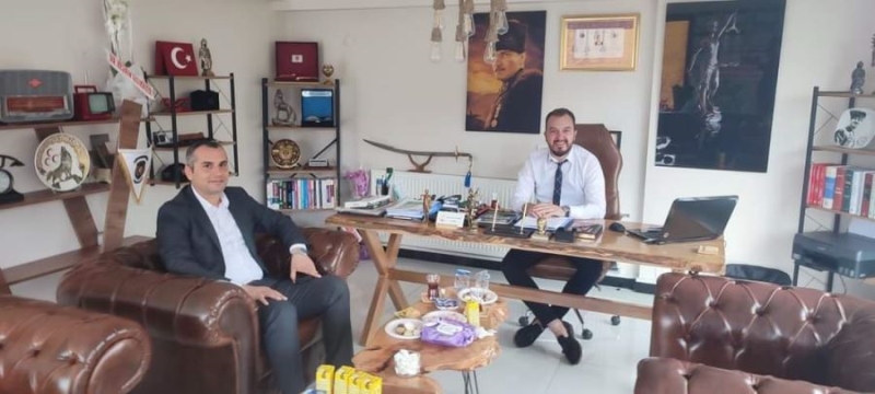 Beyaz Belgeden MHP merkez ilçe başkanı Kartal'a ziyaret 