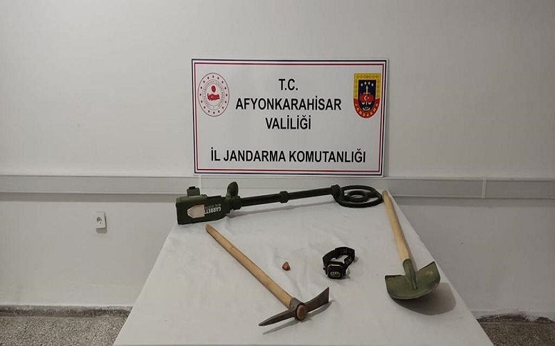 Jandarma kaçak kazıda suç üstü yaptı