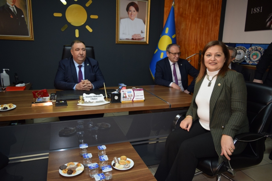 Bu ülkeyi yeniden güzel günlere kavuşturacağız