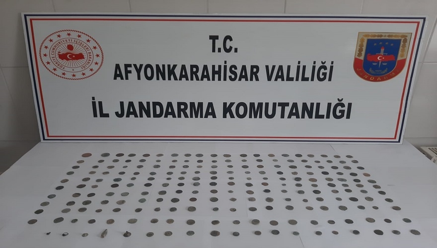 Afyon Dinar'da tarihi eser operasyonu