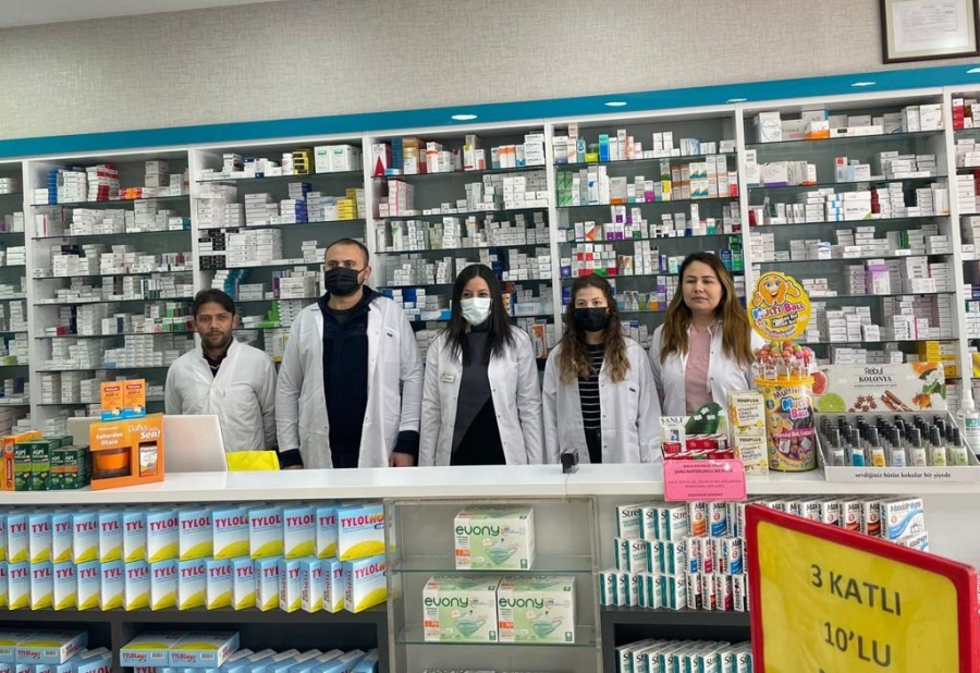 Eczacılar pandemide hayatını kaybeden meslektaşlarını unutmadı