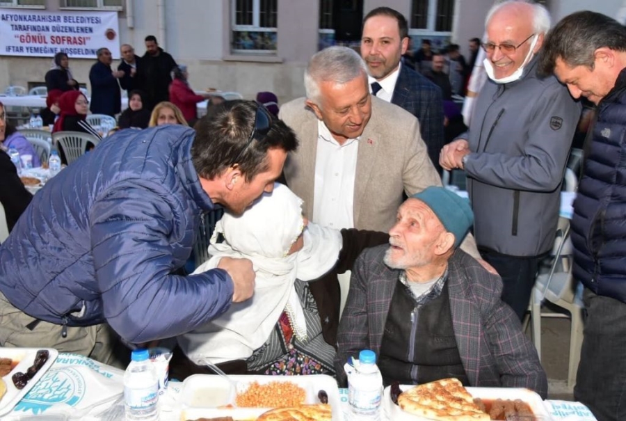  mahalle iftarları devam ediyor.