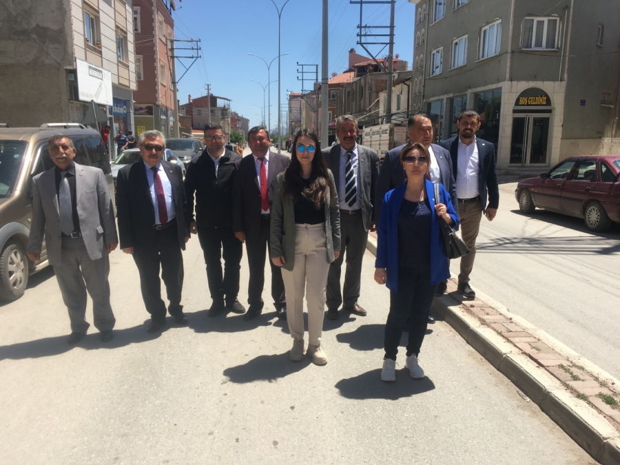 Başkan Mısırlıoğlu Şuhut esnafını ziyaret etti