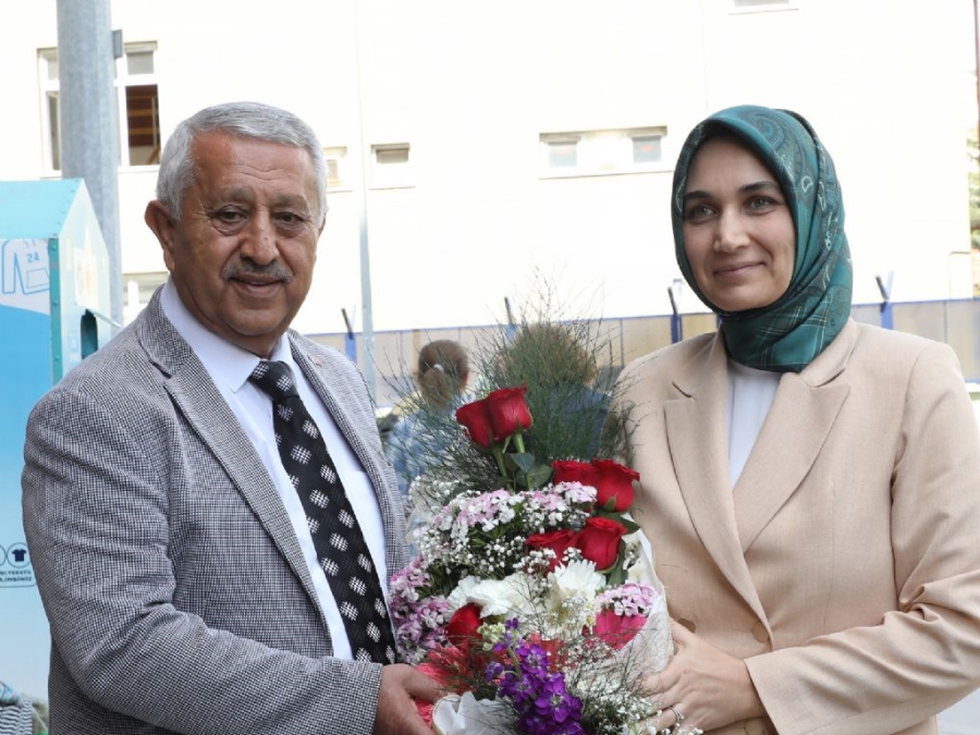 Vali Yiğitbaşı Başkan Zeybek'i ziyaret etti