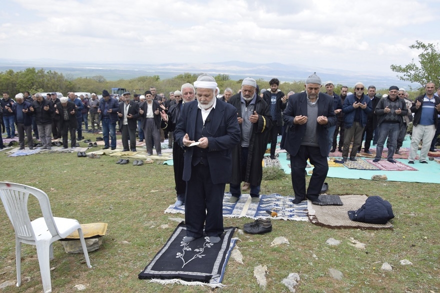 Yağmur Duası Yapıldı helva ikram edildi