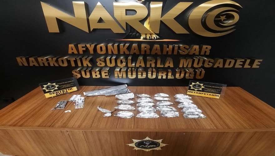 Narkotik Ekipleri üst aramasında ele geçirdi