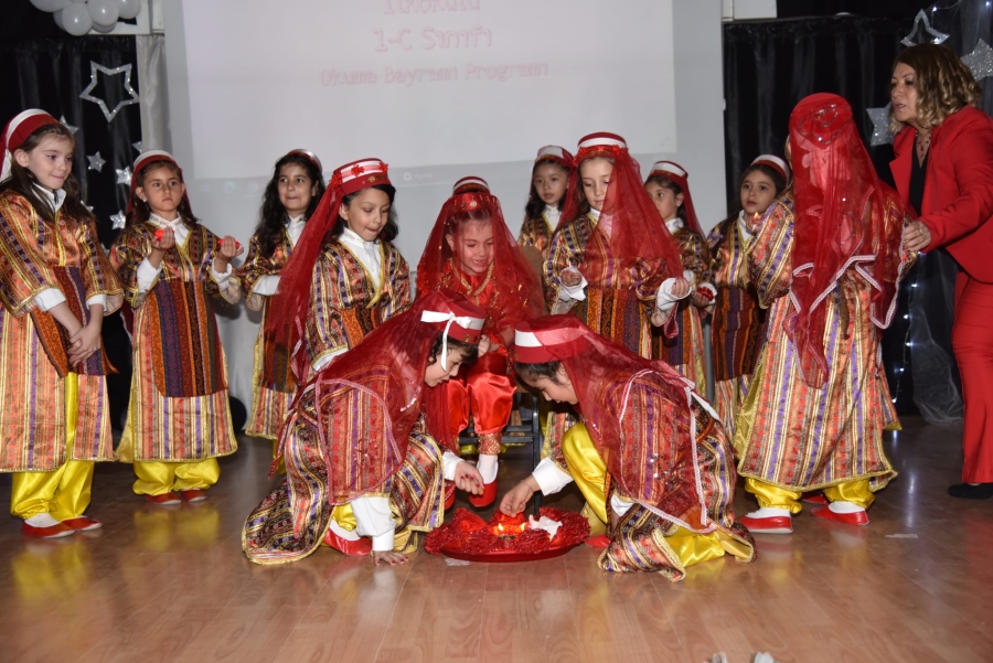 Hoca Ahmet Yesevinin minikleri okuma bayramı yaptı