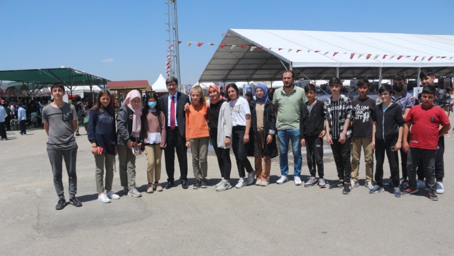 İl Milli Eğitim Müdürü Yalçın'dan Kitap Fuarı'na tam destek