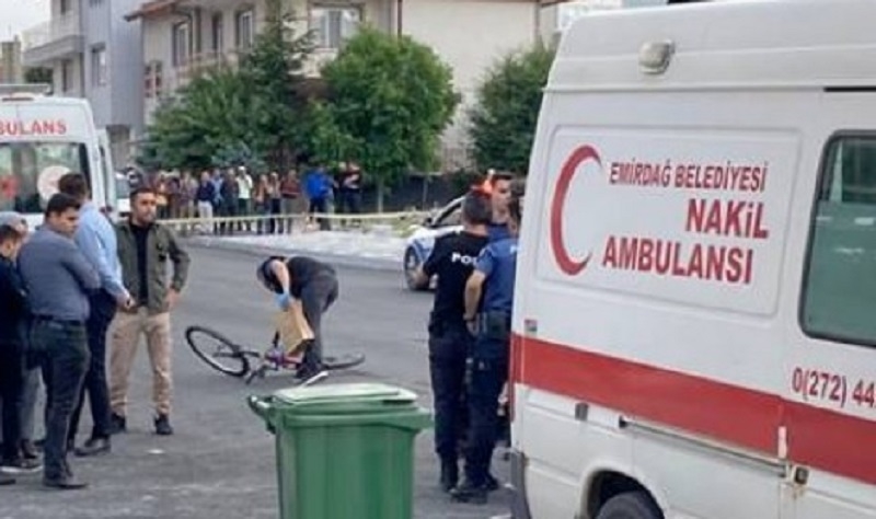 Bisikletli çocuk hayatını kaybetti