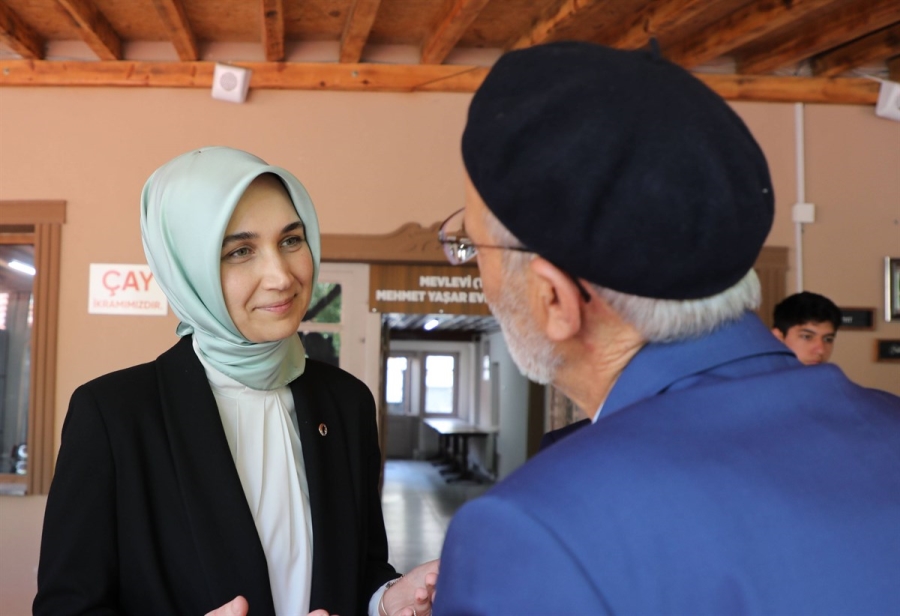 Vali Doç. Dr. Kübra Güran Yiğitbaşı aile destek merkezinde