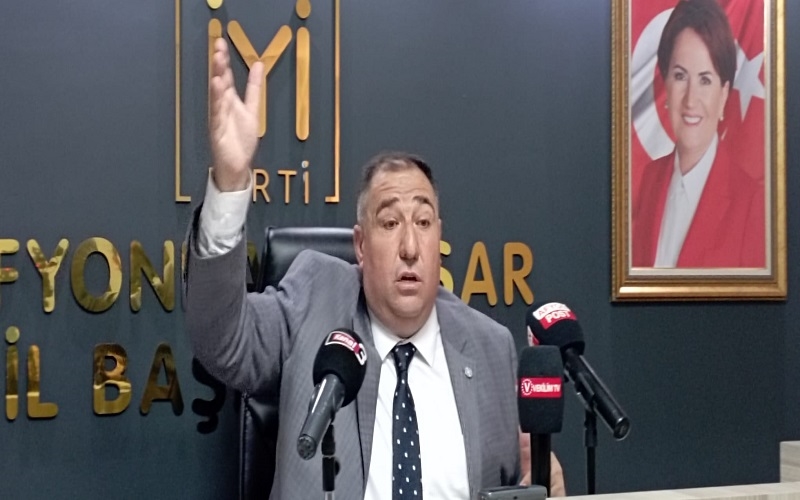 Zam ile övünenler ülkeyi yönetiyor. 
