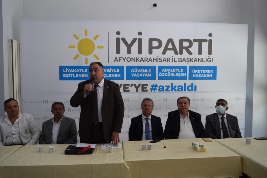 İyi Parti SKM de bayram coşkusu