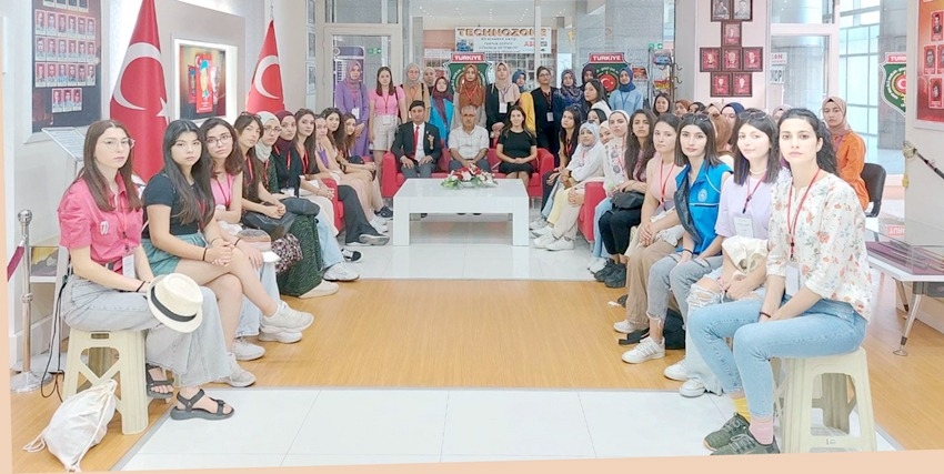 Anadoluyuz biz  gençleri'nden anlamlı ziyaret