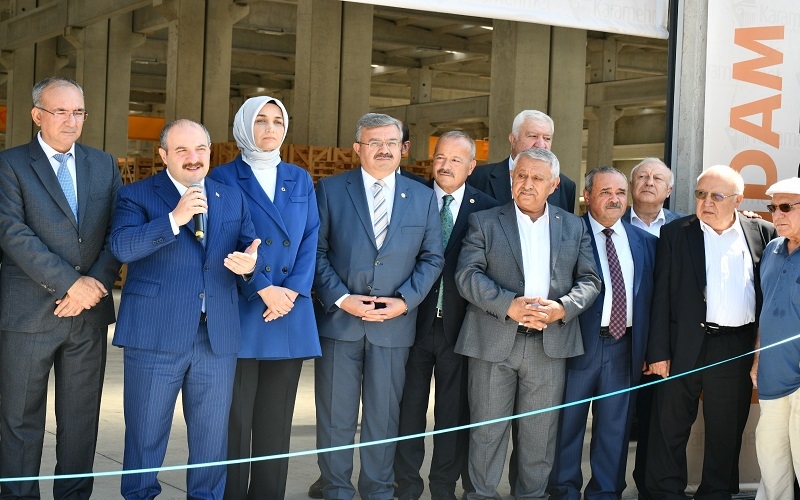 Bakan Varank Mermer Fabrikası'nın Açılış Törenine Katıldı.