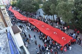1922 metre bayrakla yürüyecekler