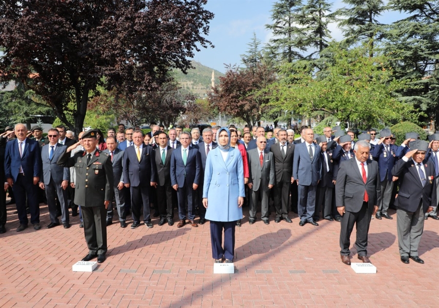 Vali Yiğitbaşı Gaziler günü kutlamalarına katıldı