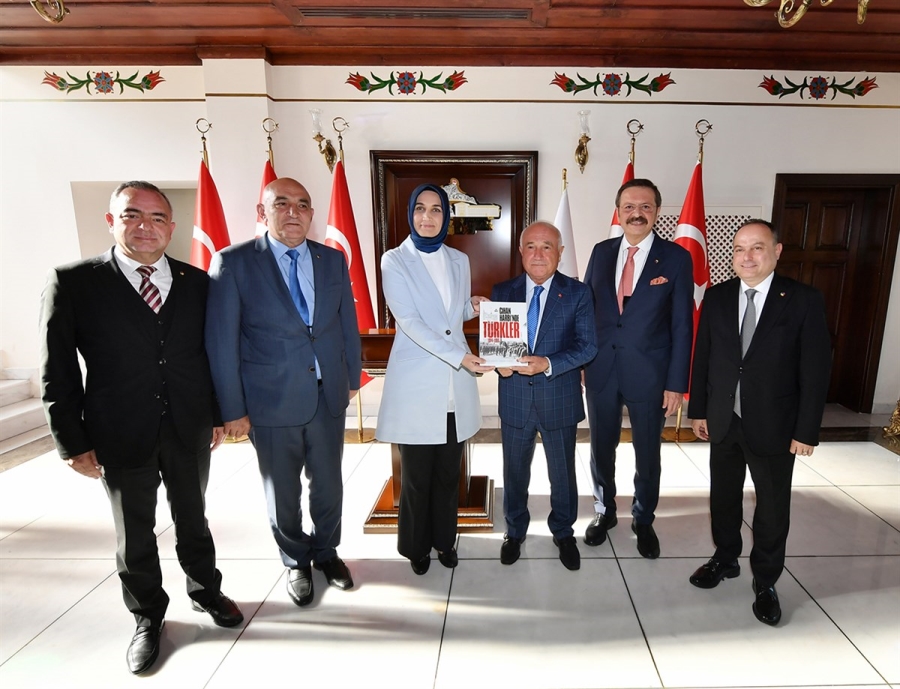 Hisarcıklıoğlu ve Çiçek Afyonda
