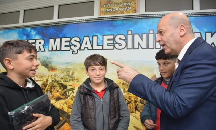 Başkan Bozkurt altın madalya sözü verdi