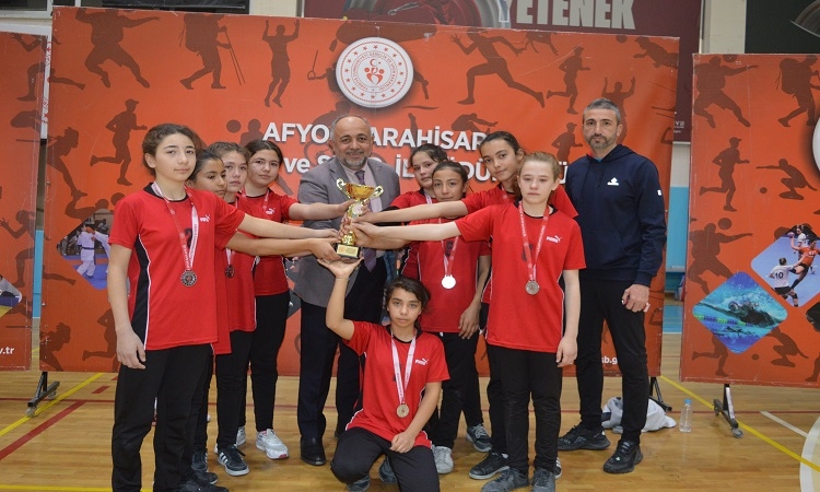 Okul Sporları Voleybol Küçük Kızlar Müsabakaları tamamlandı