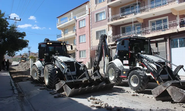 Afyon Yolunda Asfalt Öncesi Çalışmalar Devam Ediyor 