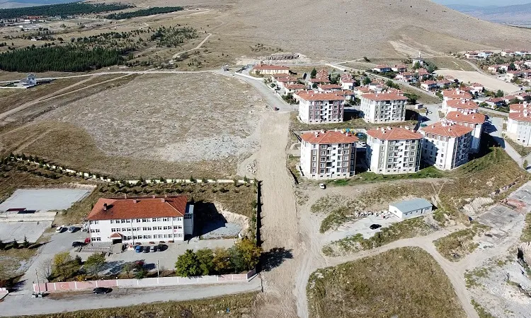  Emirdağ'da Yeni Yollar Açılıyor 
