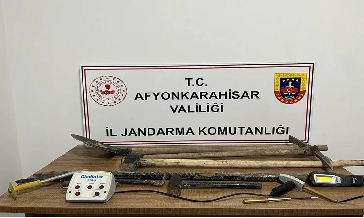 Jandarma emirdağda Kaçak kazı yapanlara operasyon yaptı