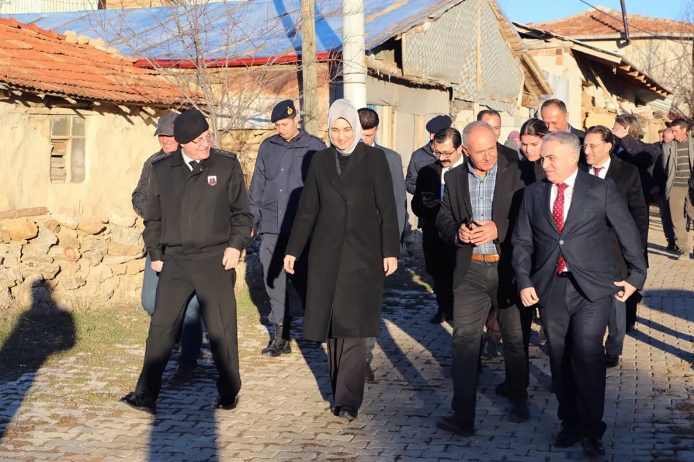 Vali Yiğitbaşı Dinara bağlı köy ziyaretinde