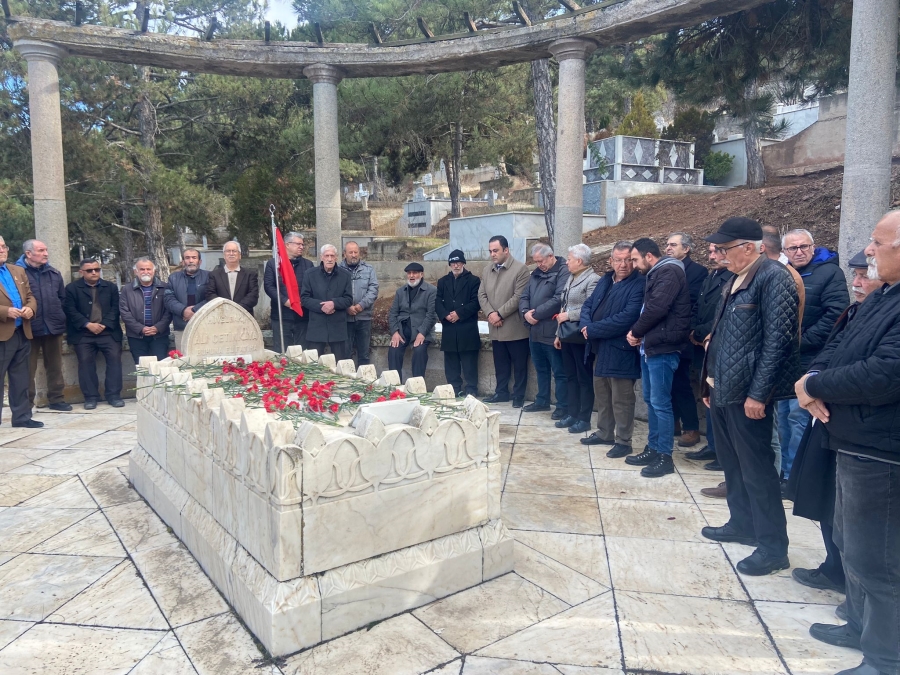 Çetinkaya mezarı başında anıldı