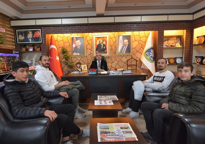 Floor curling takımımızdan başkan dr. Mustafa çöl’e ziyaret