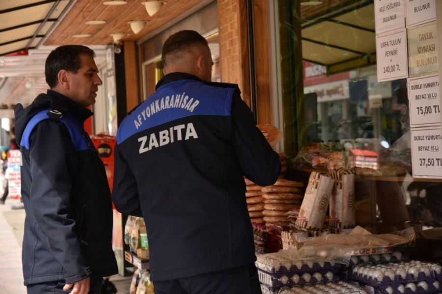 Zabıtalar Bayram öncesi denetimlerini sıklaştırdı