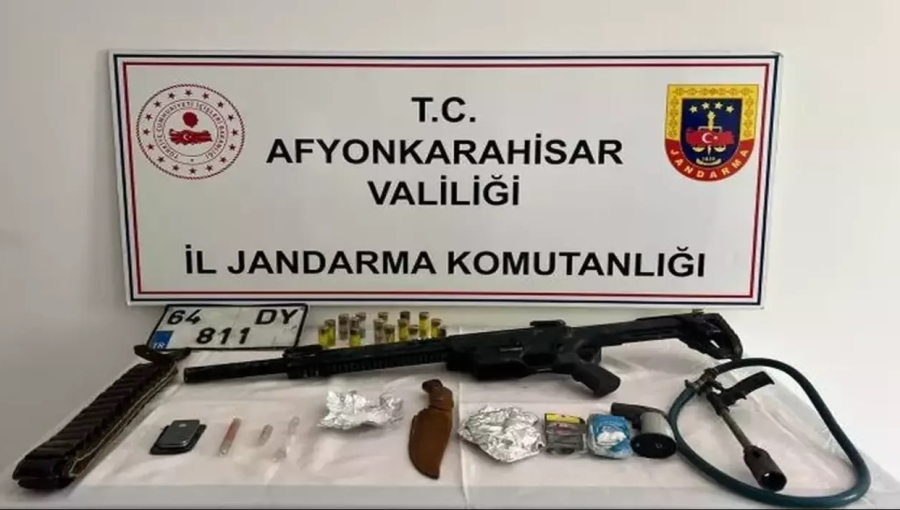 Jandarma kaza yerinde ele geçirdi