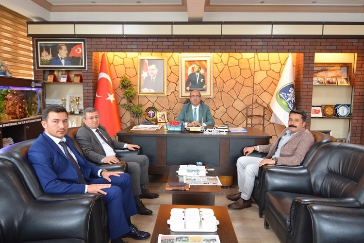 Çılgın Müdür Başkan Dr. Çöl'ü ziyaret etti