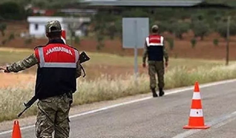 FETÖ den aranan şahıs Dişli Beldesi girişinde yakalandı