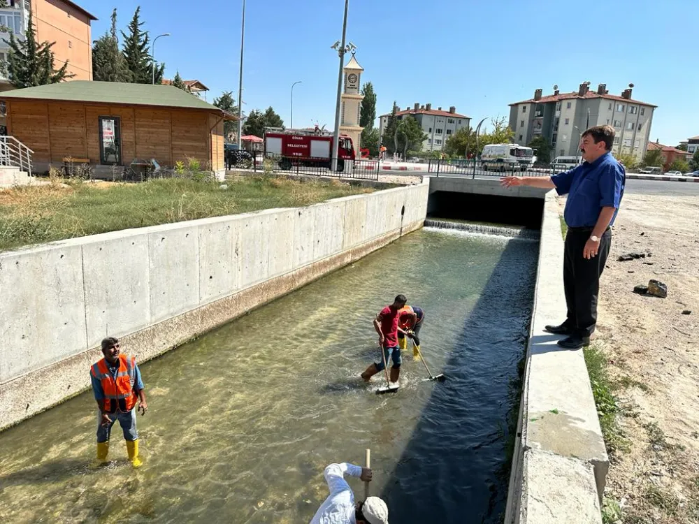 Dinarda temizlik çalışmaları hız kazandı