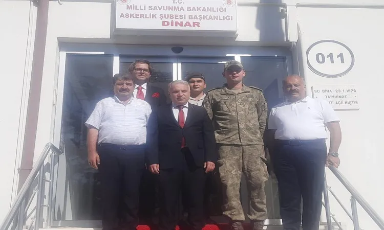 Başkan Sarı Bekiroğlu'nu ziyaret etti