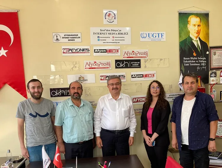 Milletvekili Yurdunuseven AFiHAD ve İnternet Medya Birliğini ziyaret etti