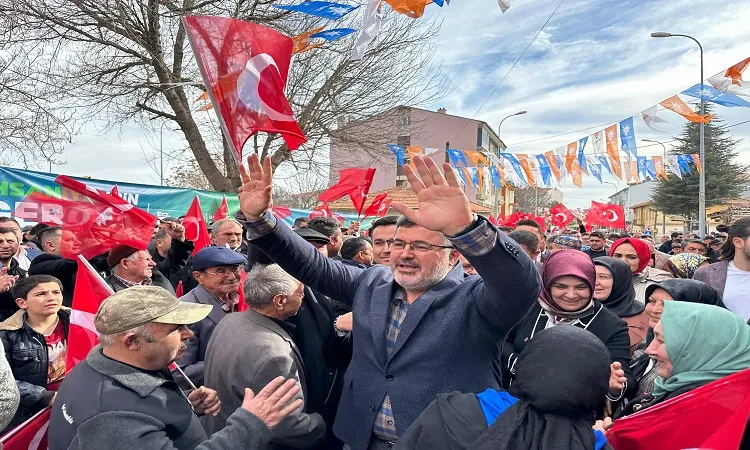 Özkaya ülkemiz Cumhurbaşkanımız sayesinde büyük bir dönüşüm yaşıyor.