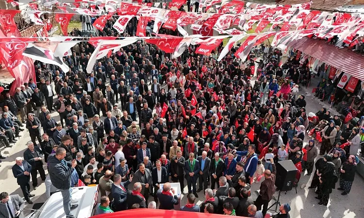 Coşkulu bir şekilde seçim koordinasyon merkezlerini açtılar