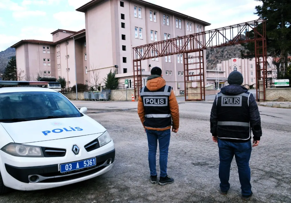 Huzur ve güven için 36 ekip 132 personel 926 vatandaşı sorguladı