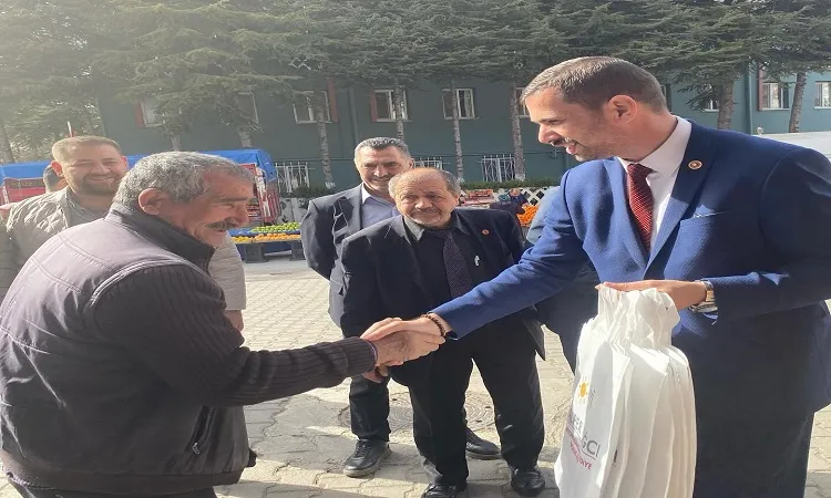 Yağcı Konforlu Kapalı Pazaryerleri için Söz Verdi